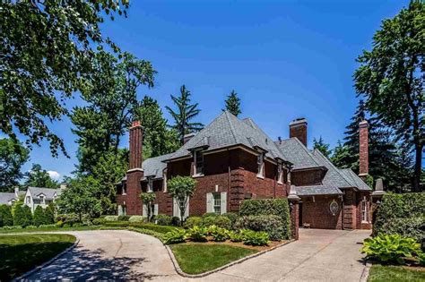 grosse pointe farms mi real estate